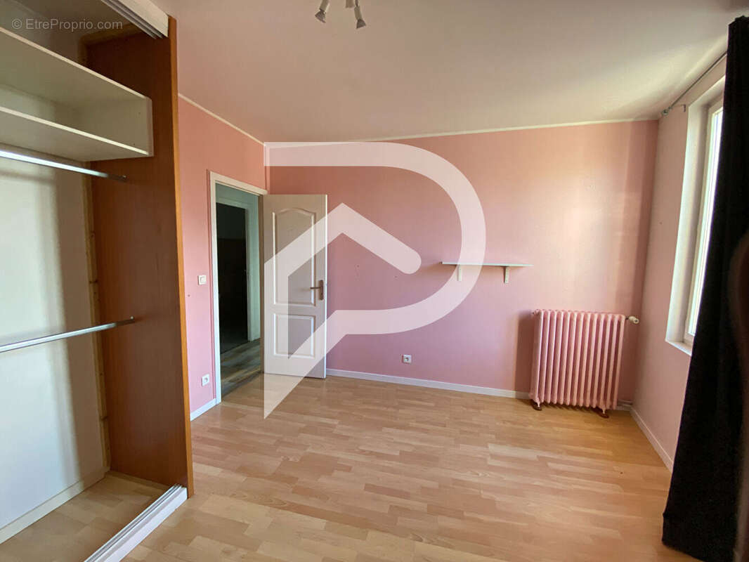 Maison à SAINT-MARTIN-DU-BOIS