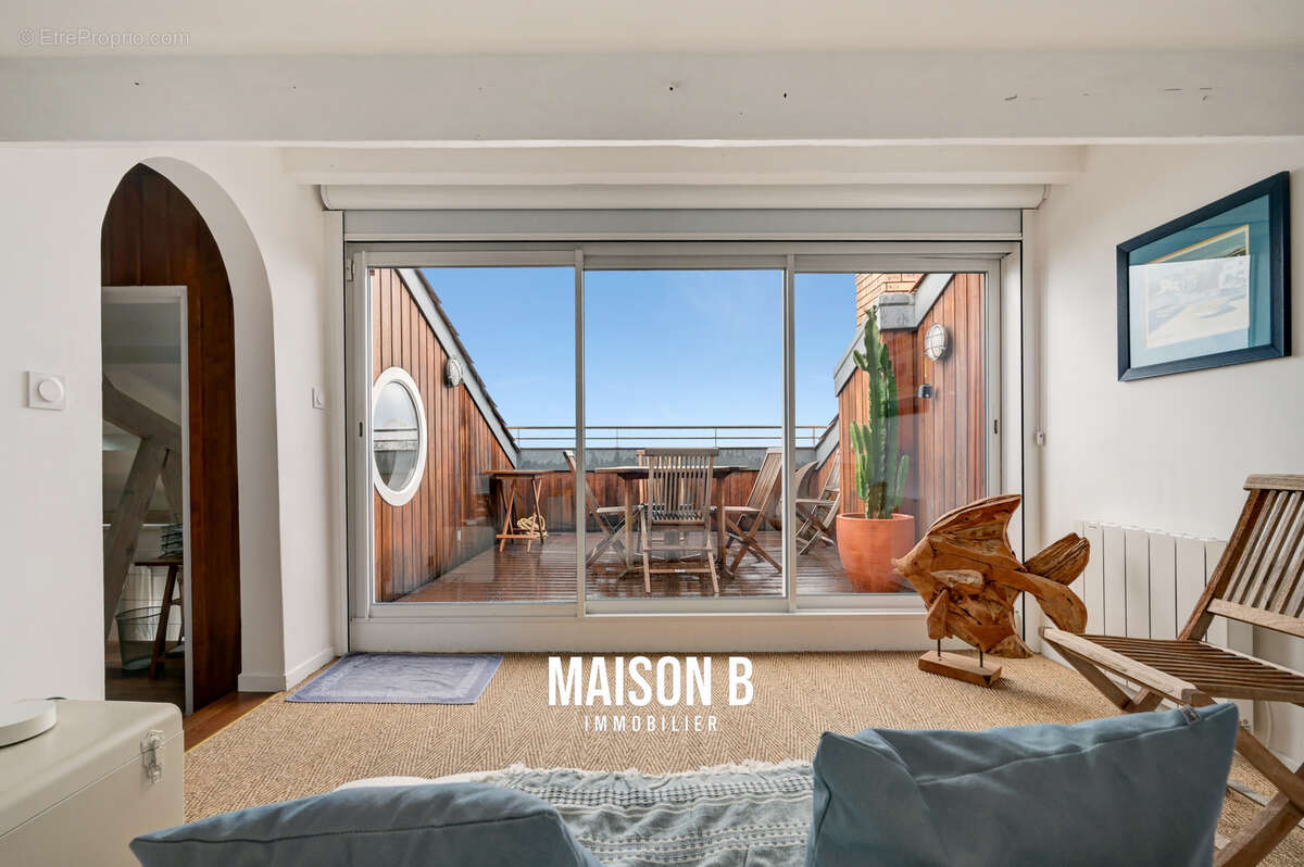 Appartement à MARSEILLE-8E