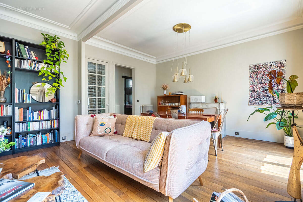 Appartement à PARIS-11E