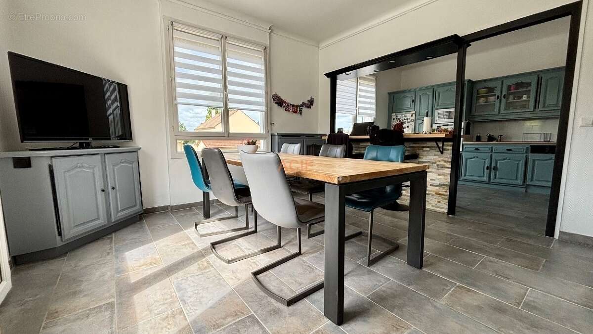 Maison à LOUVRES