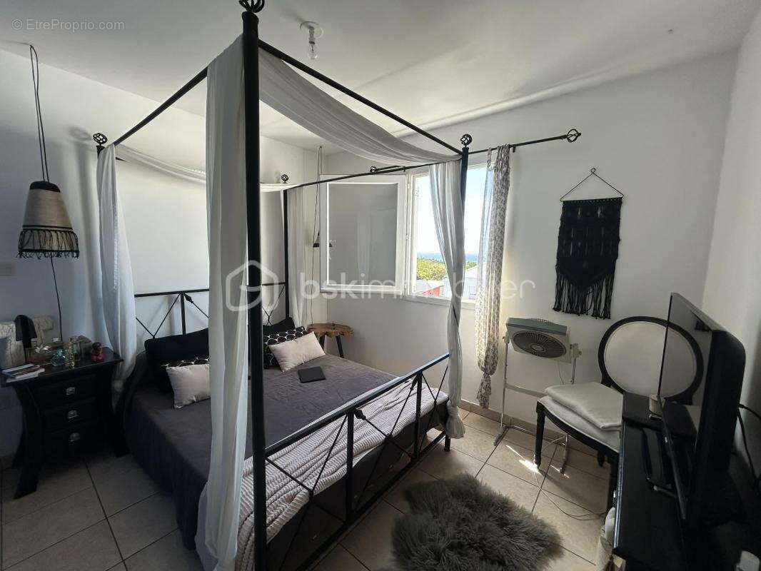 Appartement à SAINT-DENIS