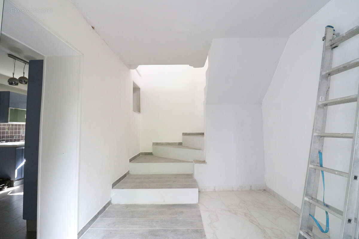 Maison à ECHIROLLES