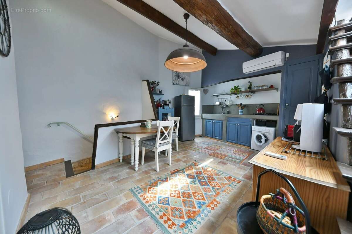 Maison de village en pierre avec terrasse tropézienne - photo 5