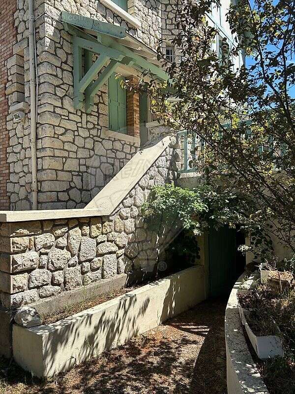 Maison à LES MATHES