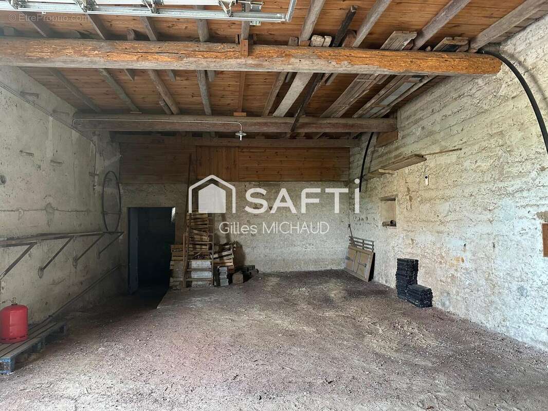 Photo 5 - Maison à POUILLY-SOUS-CHARLIEU