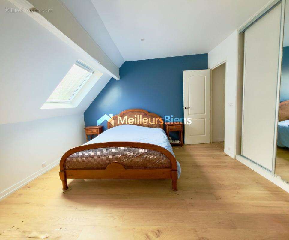 Maison à FEUCHEROLLES