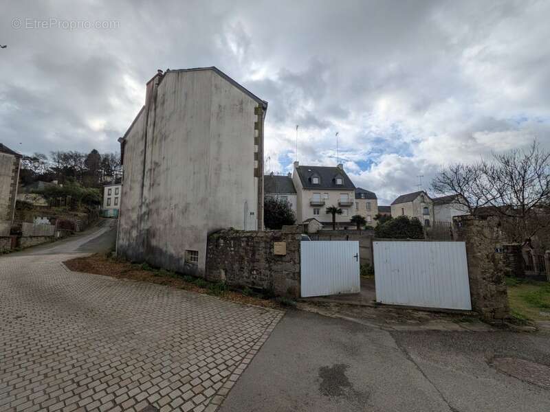 Maison à GUEMENE-SUR-SCORFF