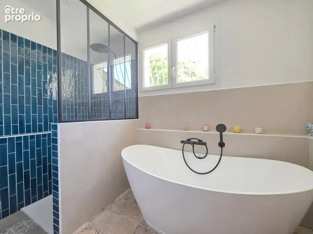 Maison 135 m² à Chateau-Arnoux-Saint-Auban  - photo 12