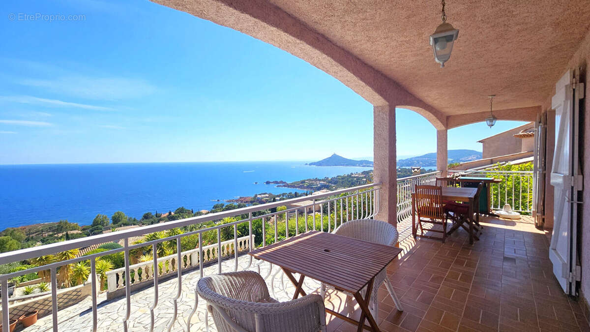 EXCLUSIVITE Villa  vue mer panoramique. - photo 3