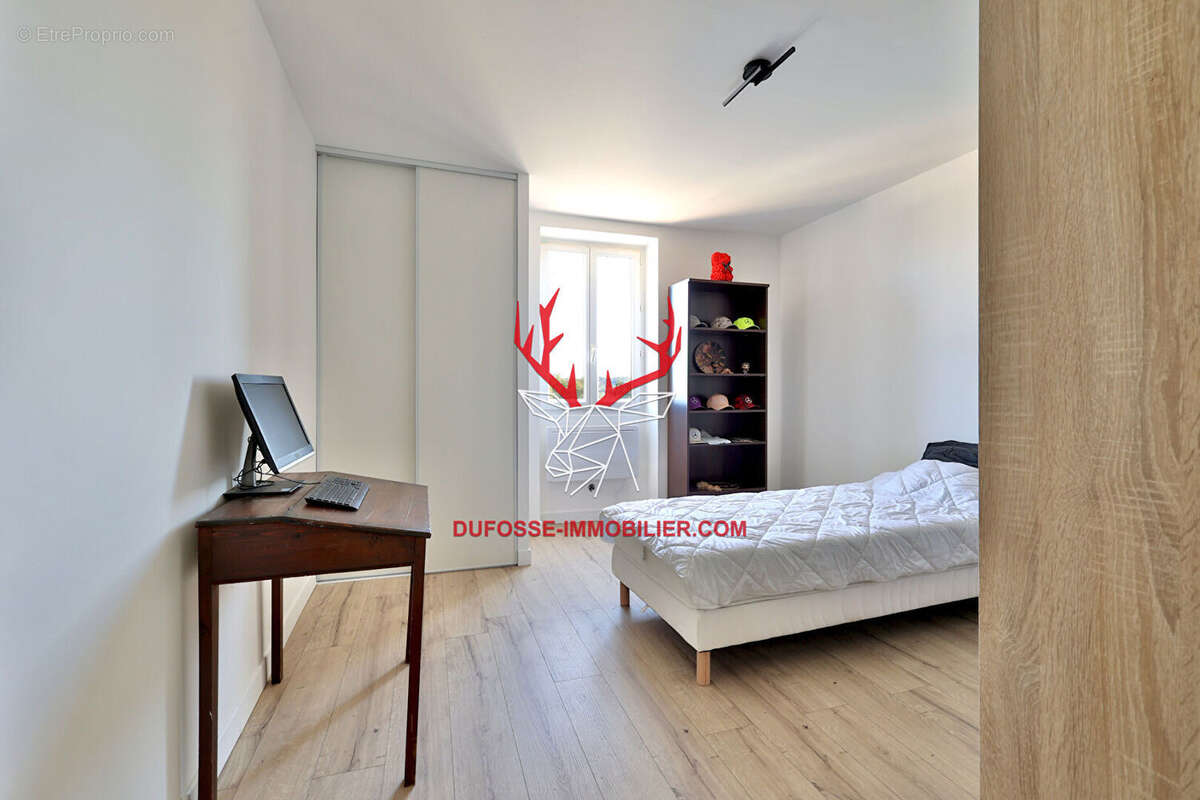 Maison à SAINT-GEORGES-D'ESPERANCHE