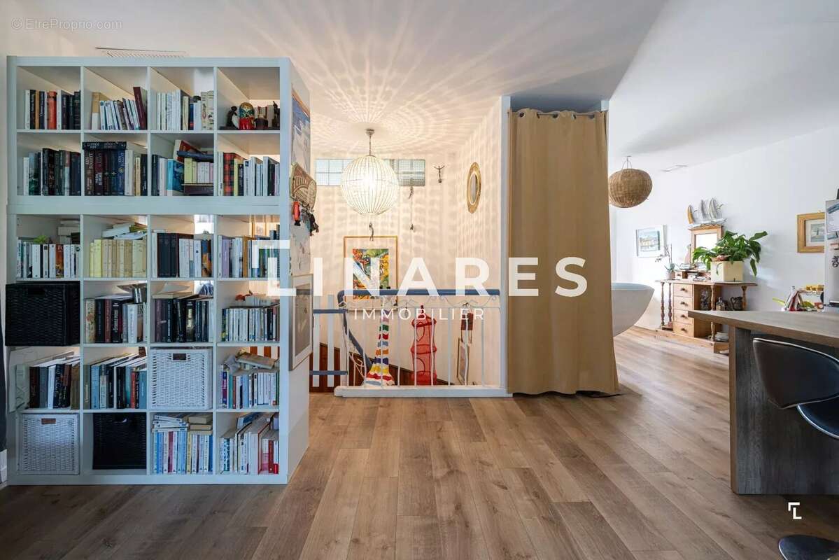 Appartement à MARSEILLE-11E