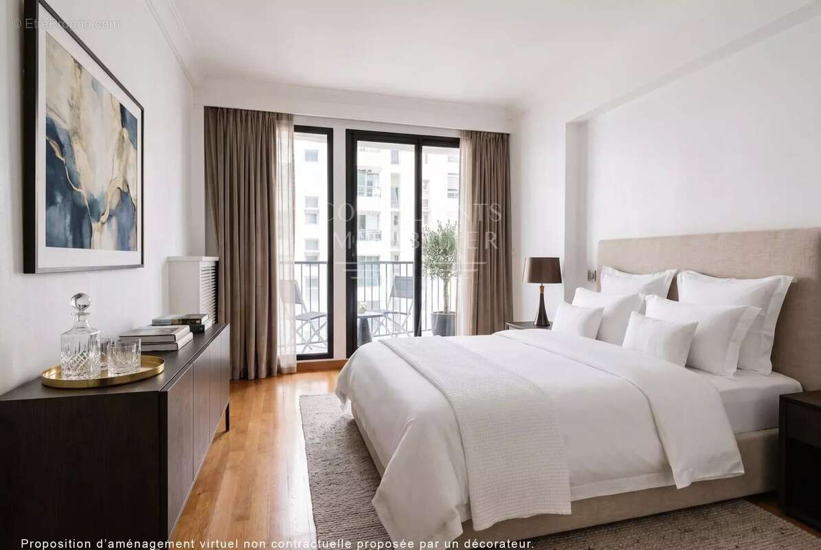 Appartement à PARIS-16E