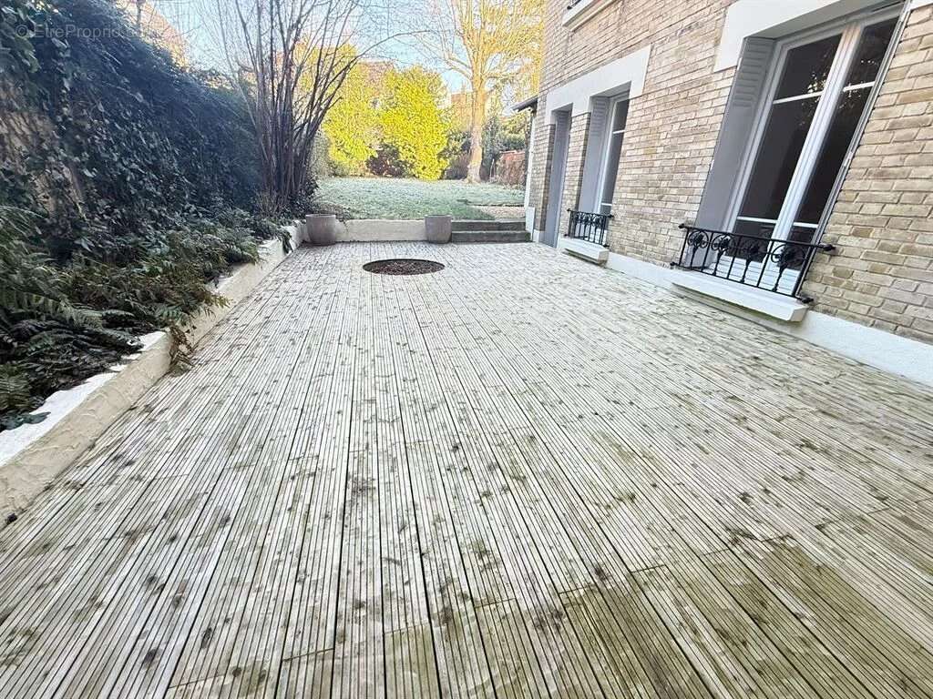 Appartement à CHAVILLE