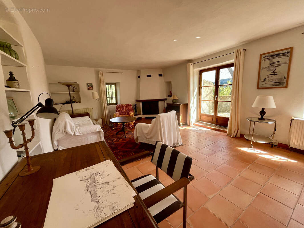 Maison à ROQUEDUR