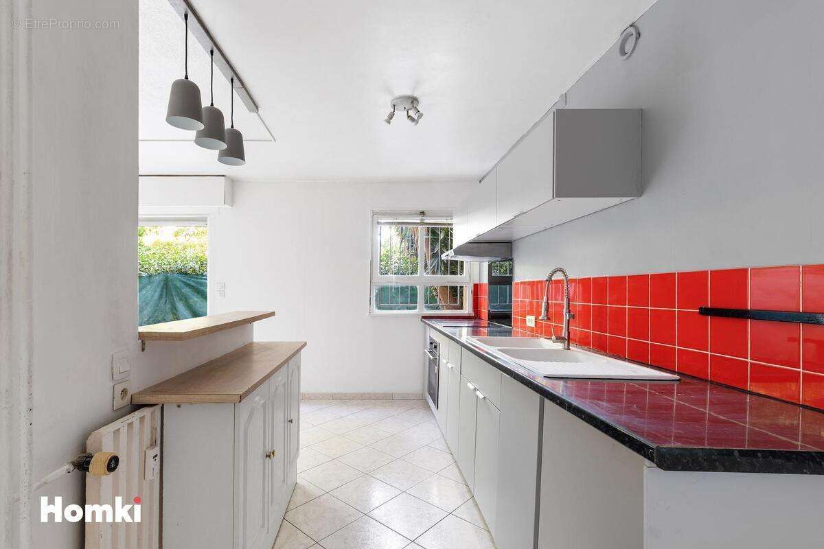 Appartement à VALLAURIS