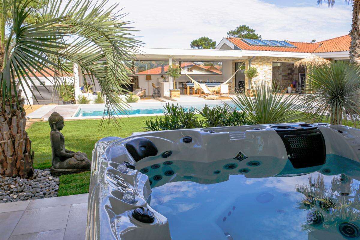 Maison à VIEUX-BOUCAU-LES-BAINS