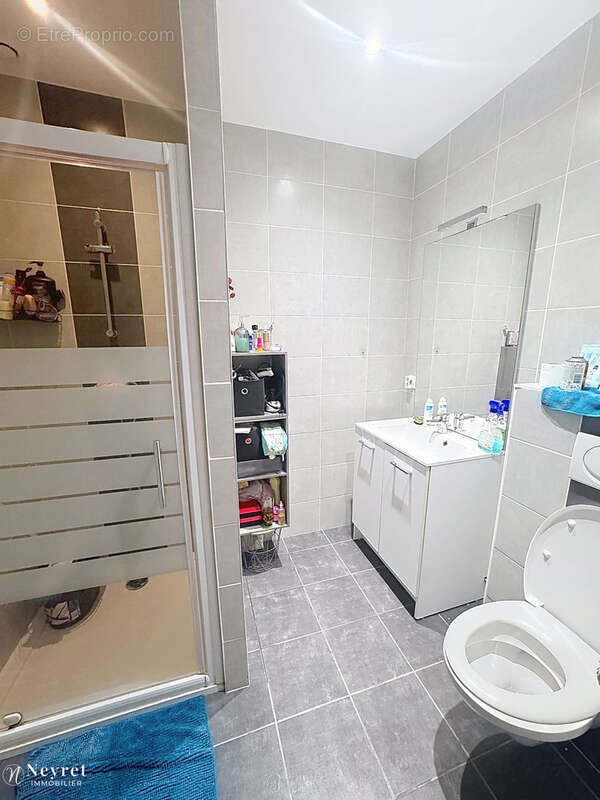 Appartement à SAINT-ETIENNE