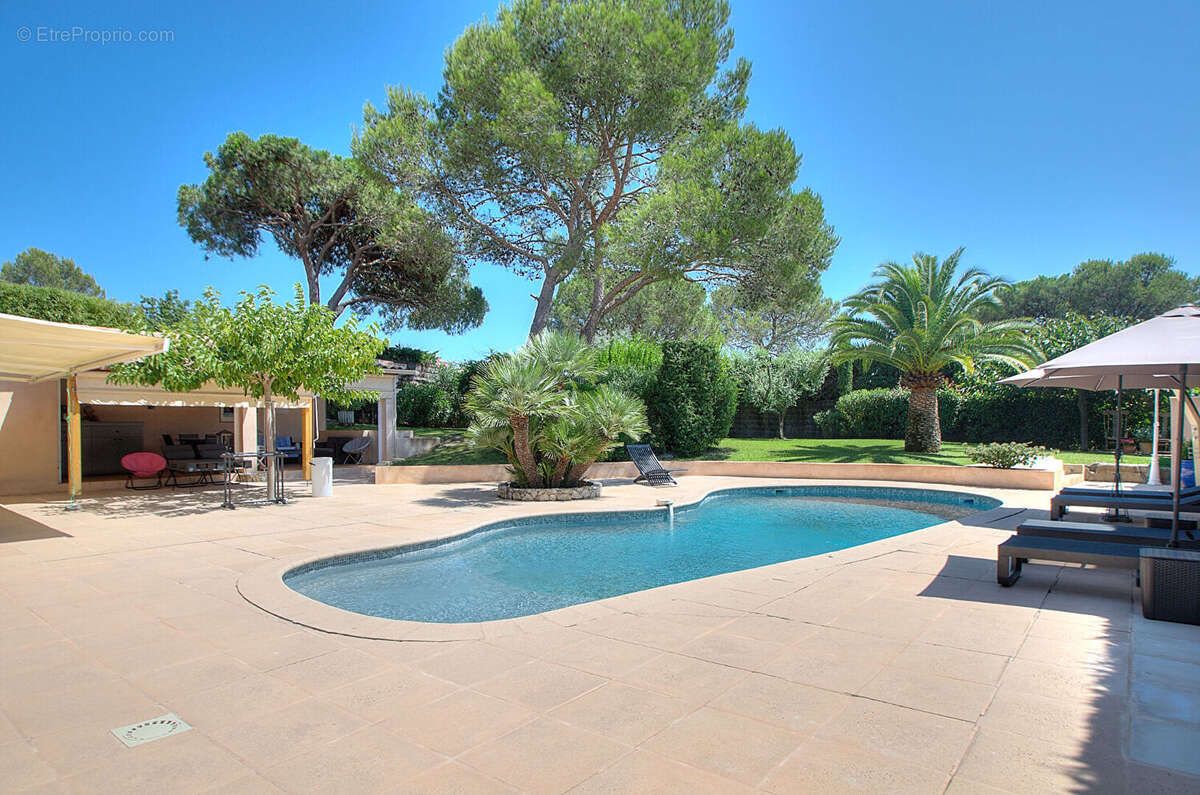 Maison à SAINT-RAPHAEL