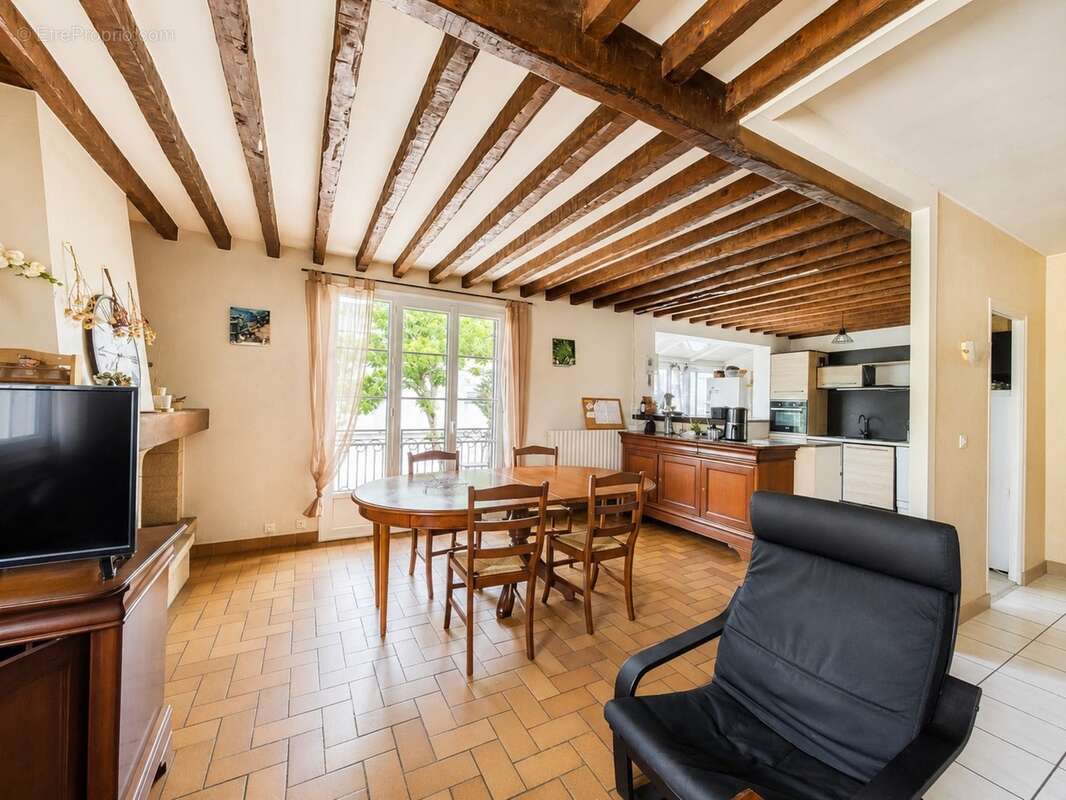 Grande maison familiale avec jardin aux portes du campus de Talence - photo 3
