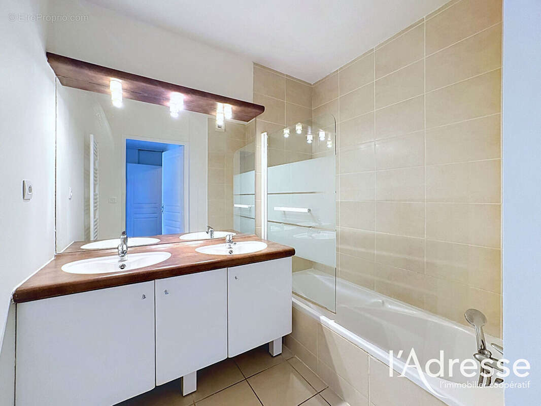 Exclusivité l'Adresse Immobilier - Tournefeuille - Appartement T3 de 65m² avec 2 places de parking  Sous-Sol - photo 7