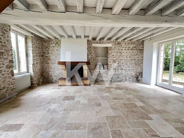 Maison 205 m² à Trainou  - photo 4