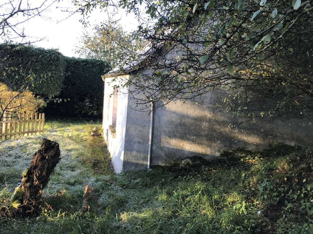 Maison à SAINT-NICOLAS-DU-PELEM