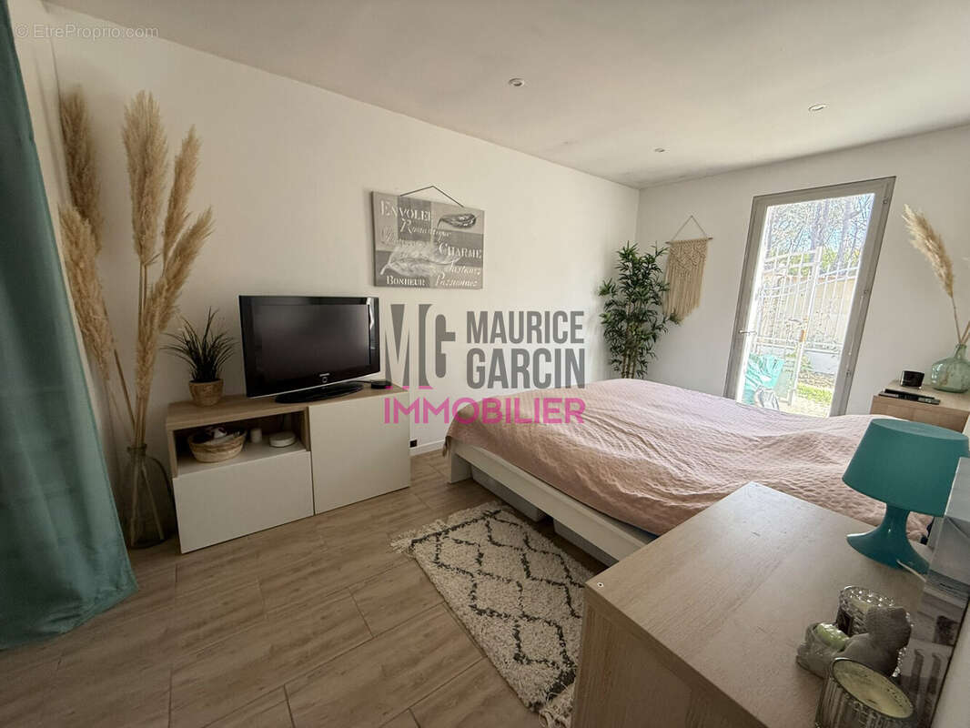 Maison à MORIERES-LES-AVIGNON