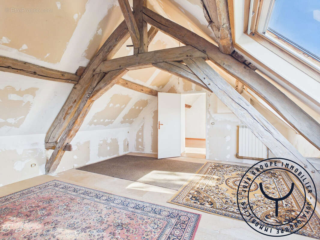 Maison à SAINT-JUST-SAUVAGE