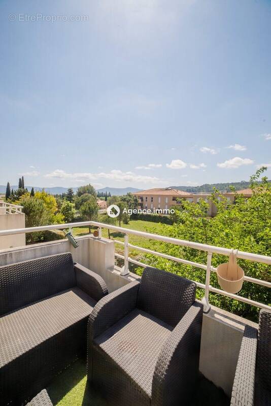 Appartement à LE LUC