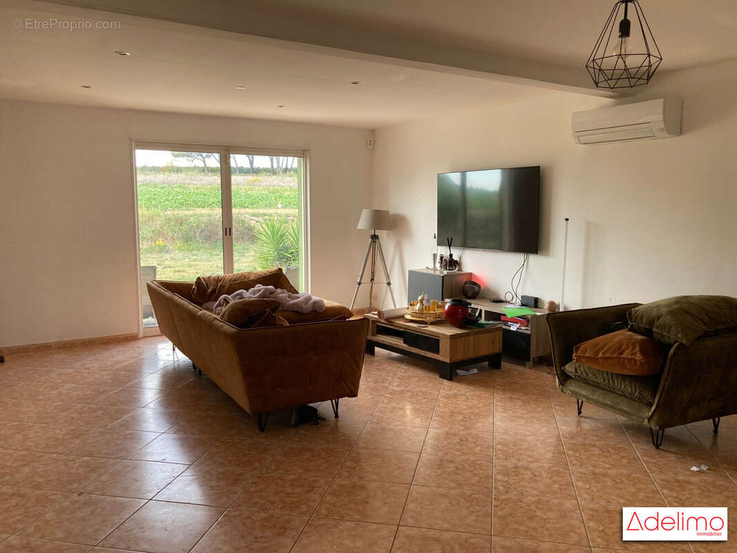 Maison à SAINT-GILLES