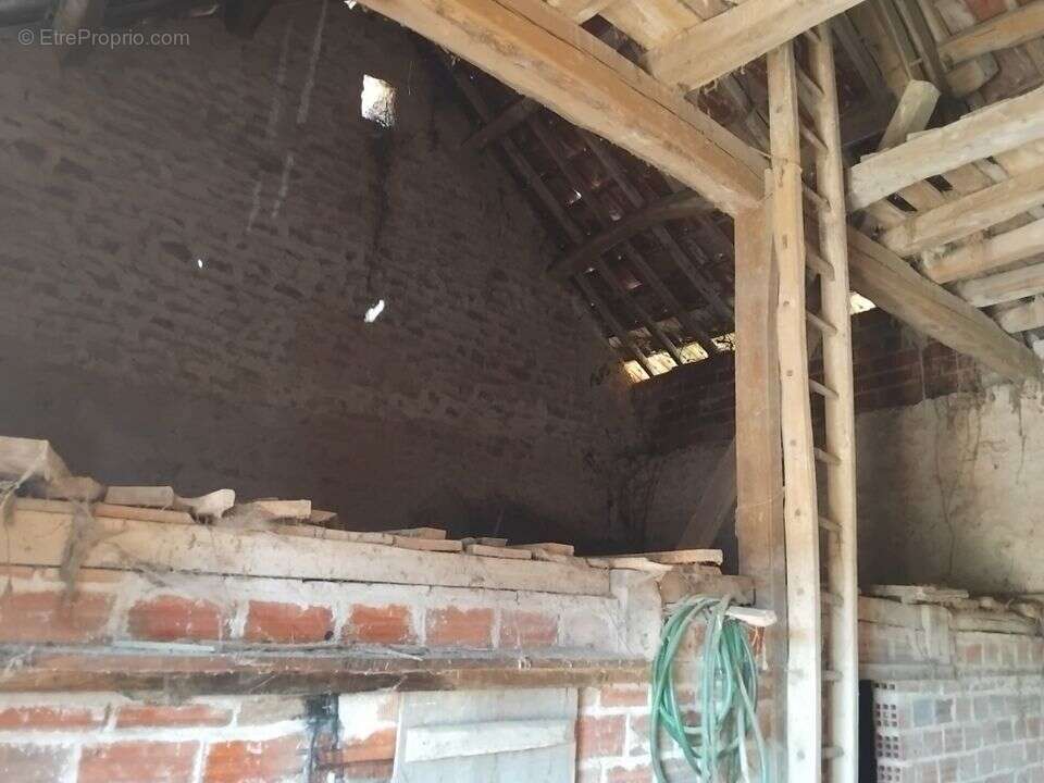 Maison 92 m² à Guipy  - photo 14