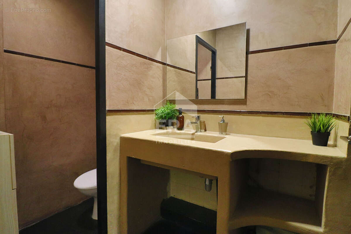 Autre à MARSEILLE-10E