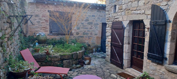 Maison à SAINT-ANTONIN-NOBLE-VAL