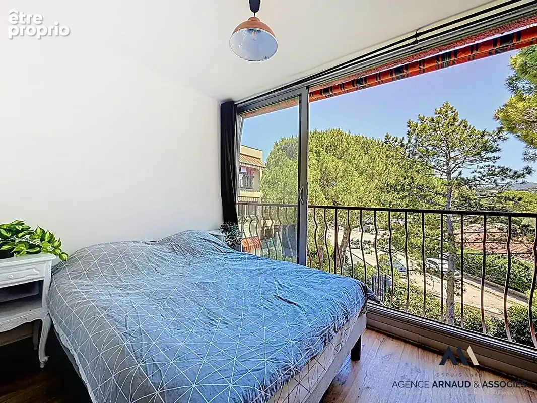 À vendre : Charmant studio de 27m² à Saint Cyr sur Mer, idéalement situé ! - photo 6