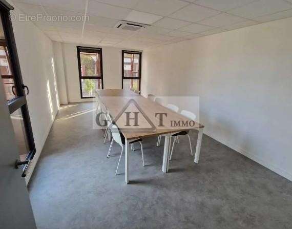 Commerce à FONTENAY-SOUS-BOIS