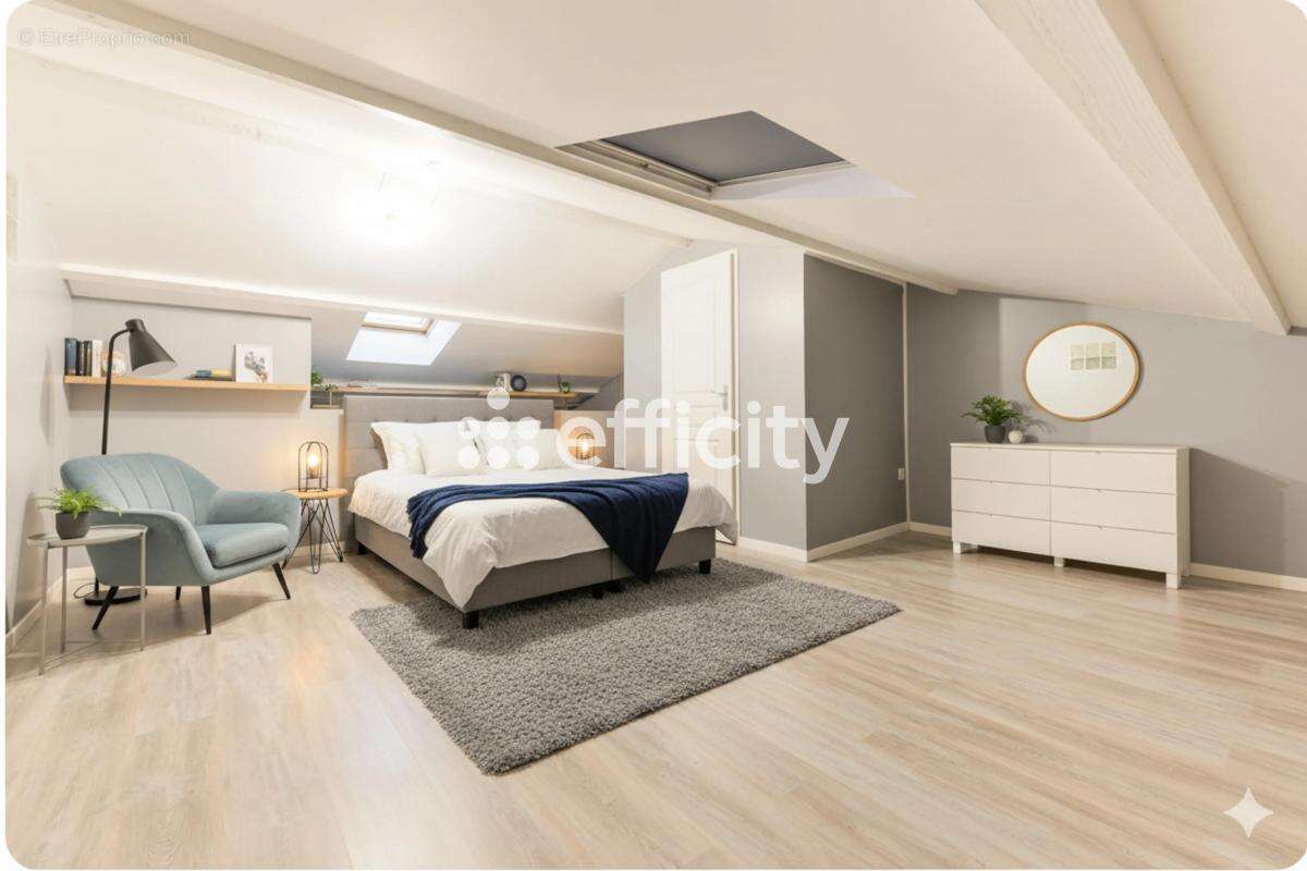 Maison à AIGREFEUILLE-SUR-MAINE