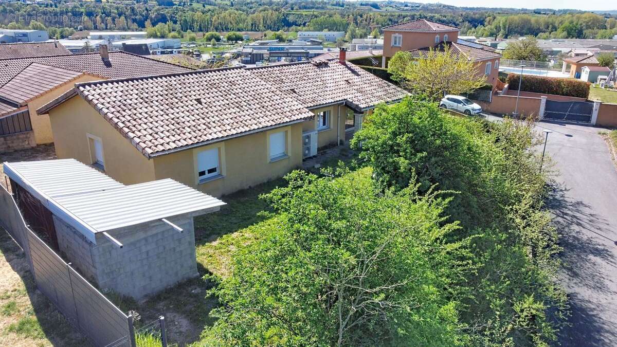 Maison à SAINT-DONAT-SUR-L'HERBASSE