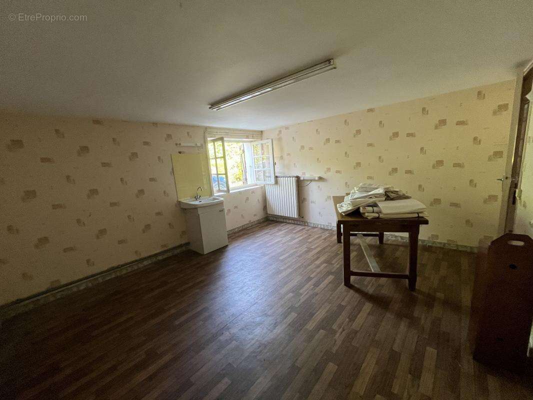 Maison 140 m² à Chabanais  - photo 14