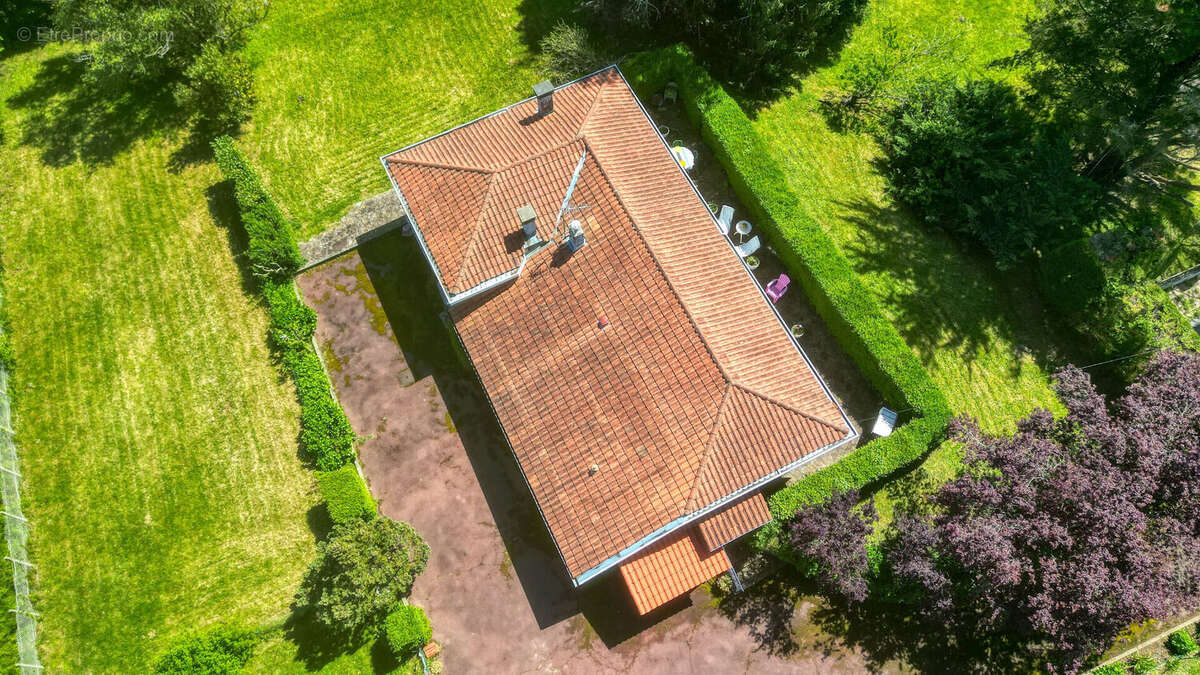 Maison à SAINT-PEE-SUR-NIVELLE