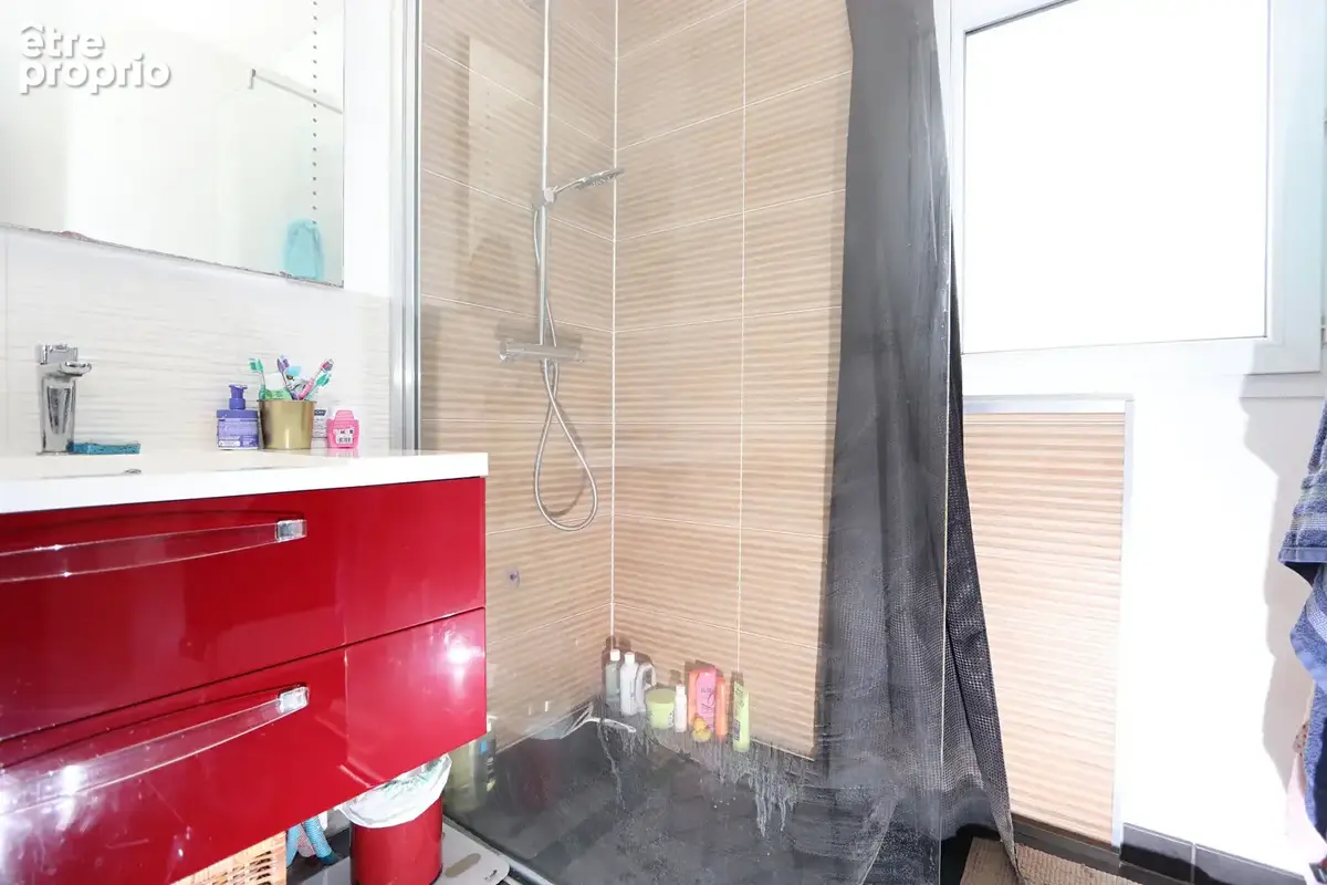 Maison récente de 2015, 3 chambres, jardin, garage - Proche des commerces - photo 11