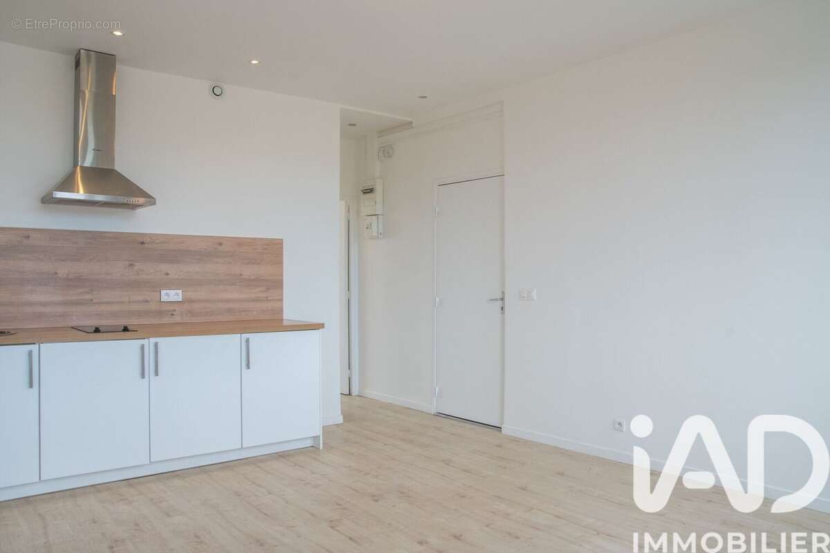 Photo 8 - Appartement à SAINT-GERMAIN-LES-ARPAJON
