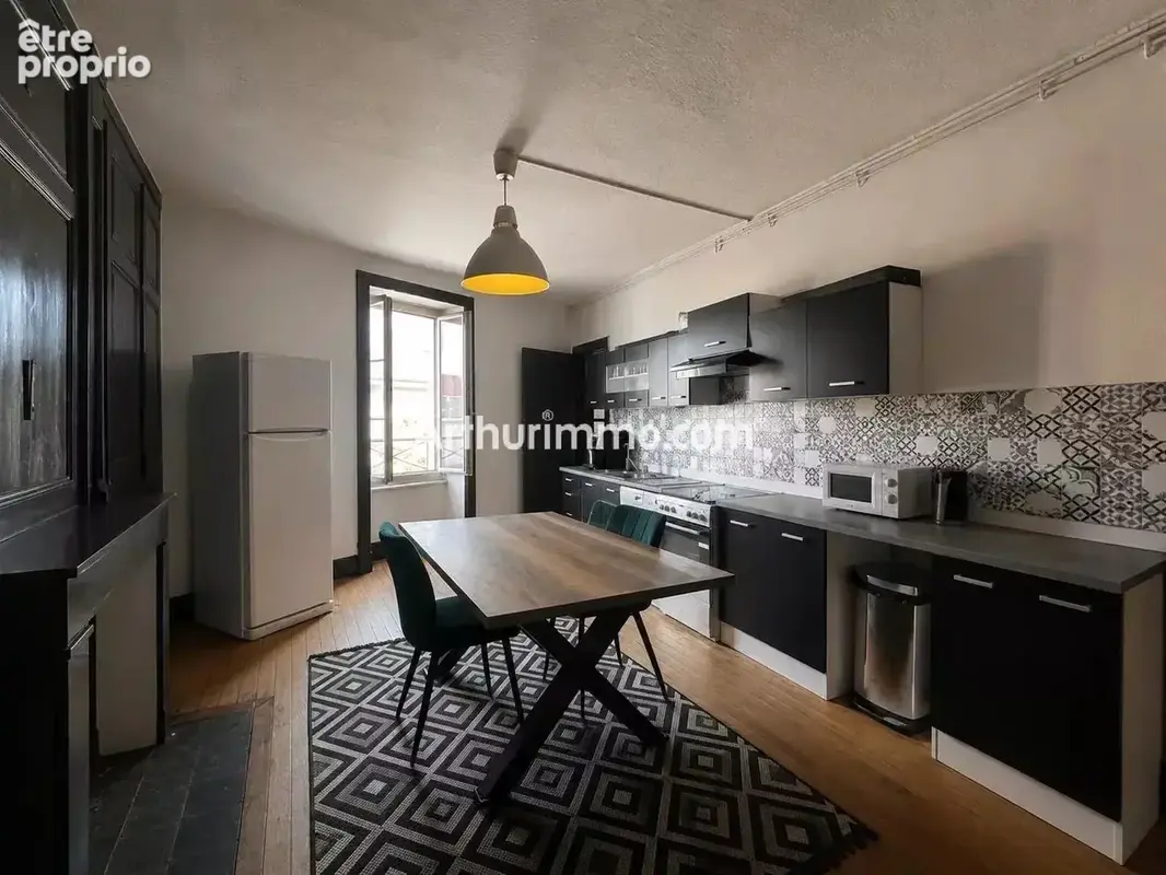 Photo Appartement à Lons-Le-Saunier au prix de 98 000€