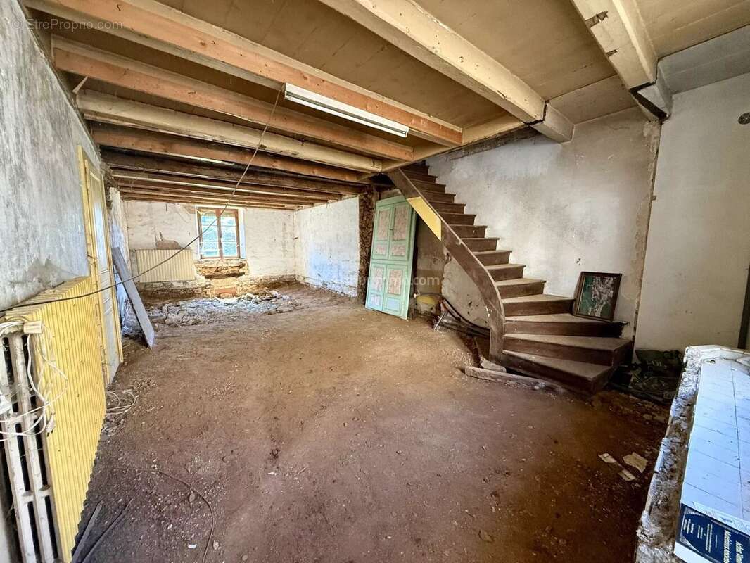 Maison à PREZ-SOUS-LAFAUCHE