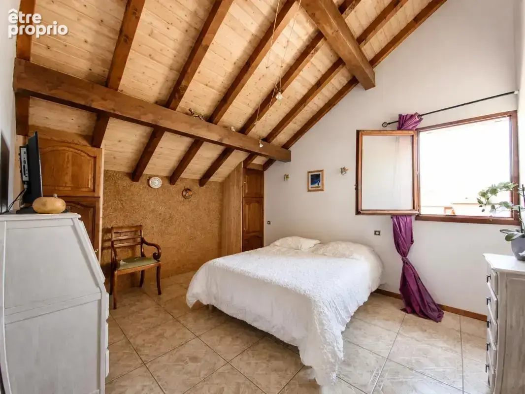 Maison de 8 pièces de 145 m² à Vinzier - photo 7