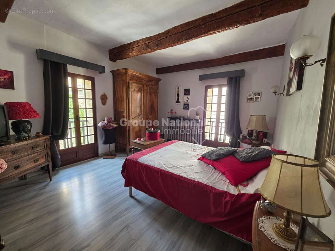 Maison à COURTHEZON