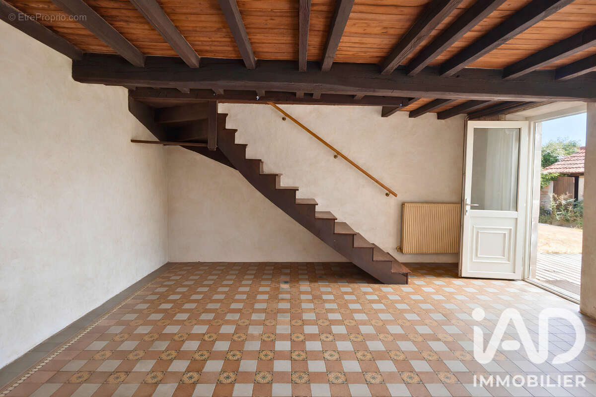 Maison 85 m² à Saint-Polgues  - photo 3