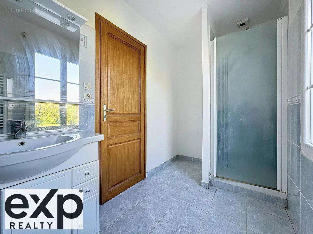 Maison à AMENUCOURT