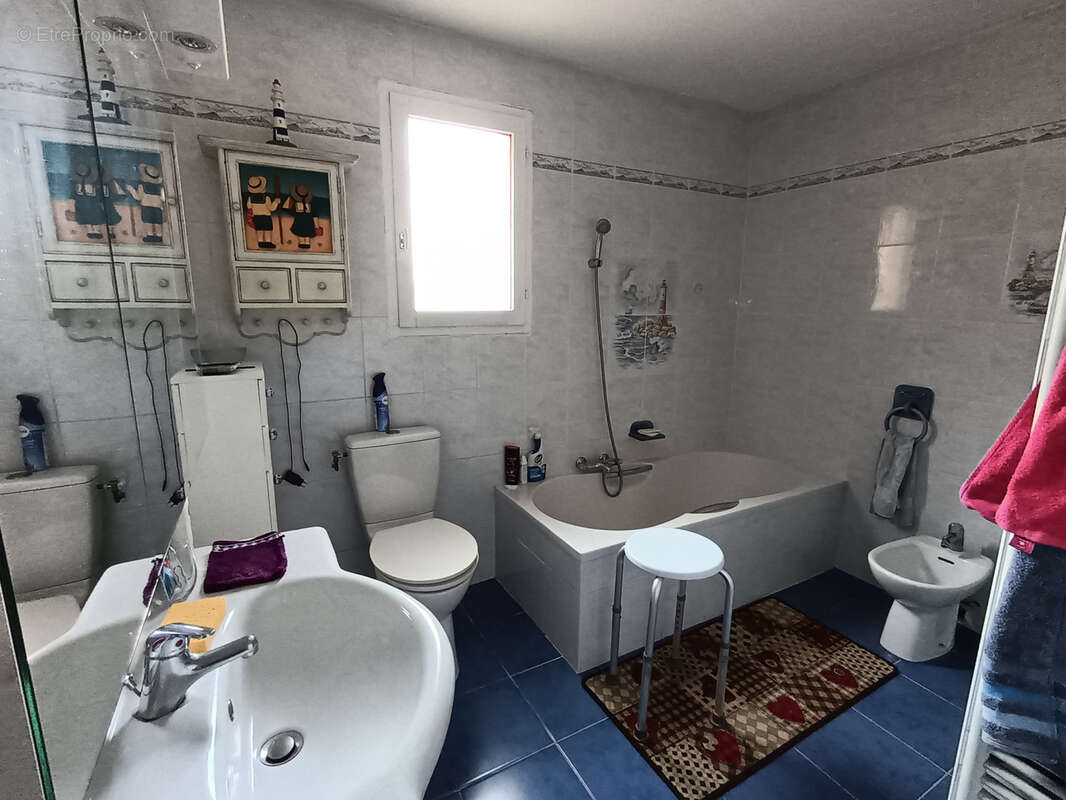 Maison à SAINT-PAIR-SUR-MER