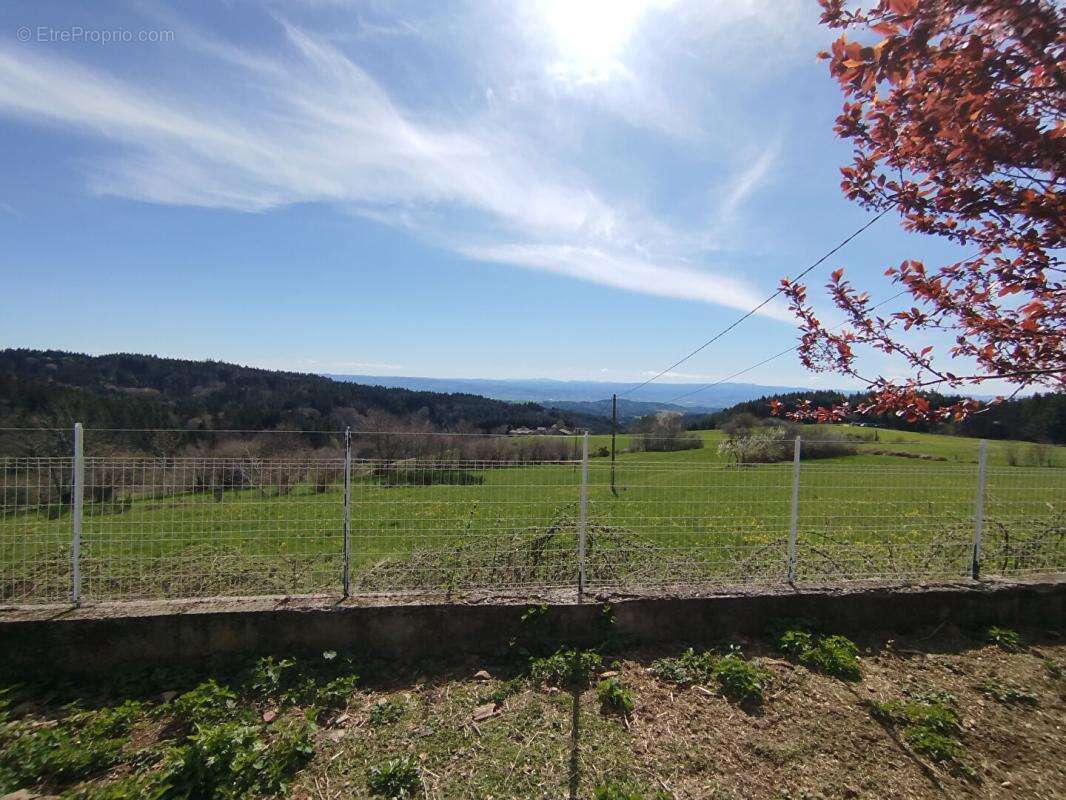 Maison à CHASSIGNOLLES