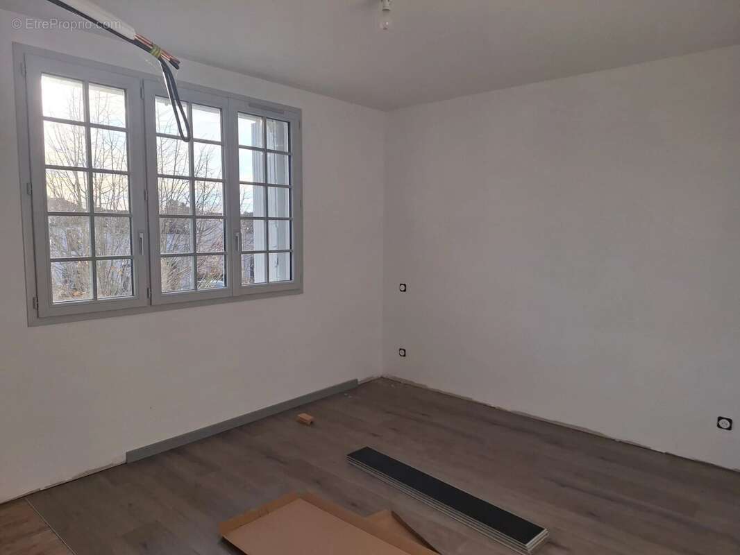 Maison à SAINT-ANGEAU